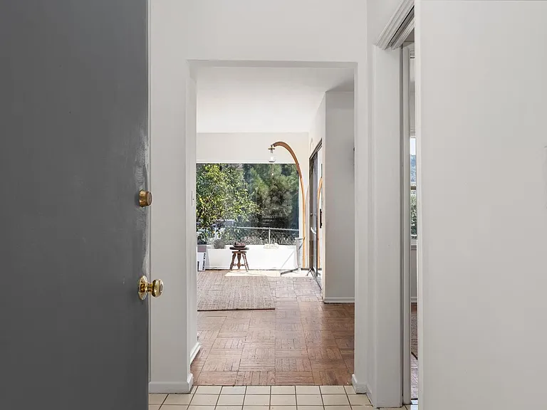2294 Mountain Oak Dr — Photo 8