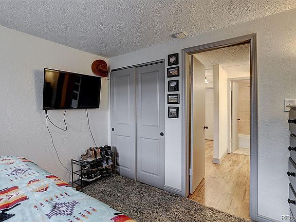5th image of 3047 W 47th Ave APT 103
