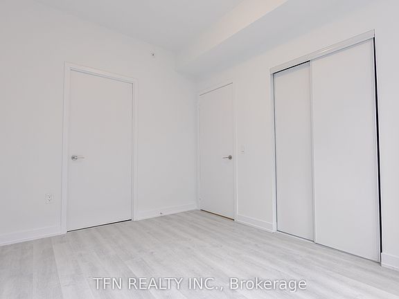 4th image of 15 Richardson St #1028