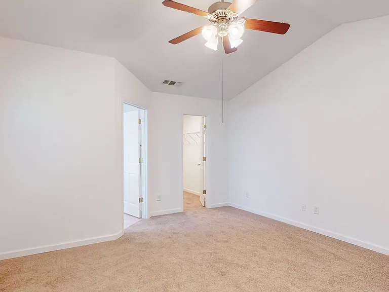 119 Celeste Ct — Photo 26