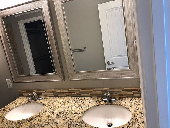 Master vanity