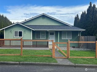 1025 W 13th St, Port Angeles, WA