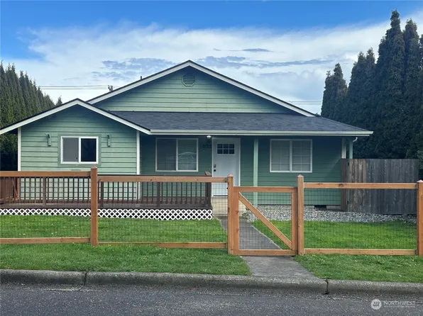 1025 W 13th Street, Port Angeles, WA 98363
