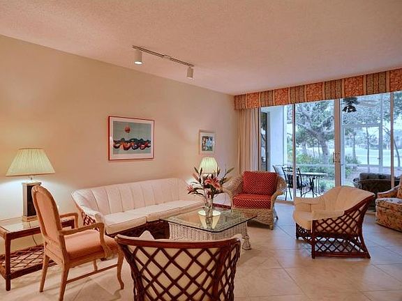 5th image of 12471 NW Harbour Ridge Blvd #1