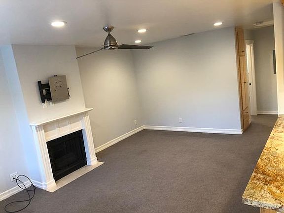 4th image of 10146 Alpine Dr APT 2