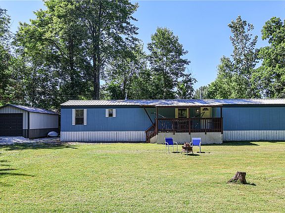 3rd image of 2121 McCann Dr
