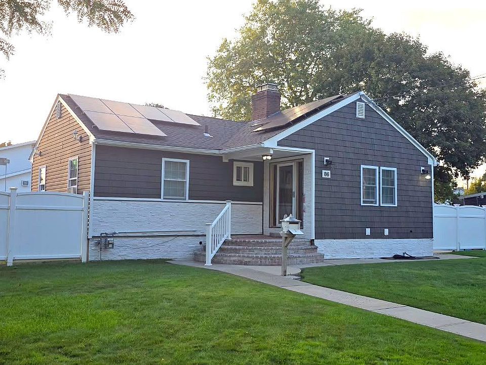 2nd image of 86 Washington Avenue
