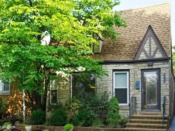 4824 W Balmoral Ave, Chicago, IL 60630