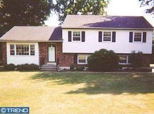 33 W Upper Ferry Rd, Ewing, NJ 08628