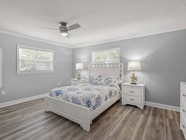 2710 Silver King Way — Photo 15