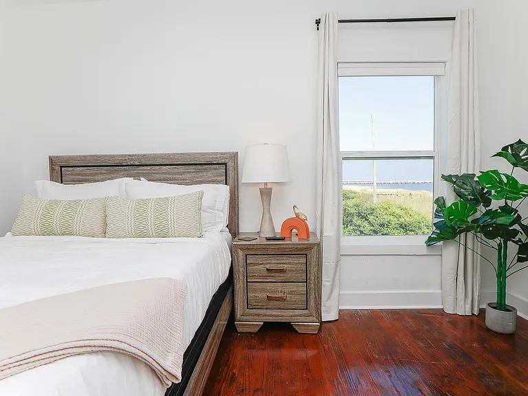 1282 W Ocean View Ave #UP — Photo 45