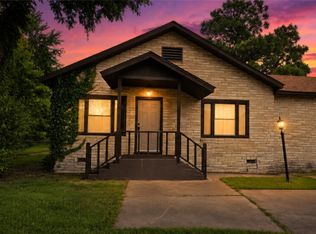 1613 E 9th St, Okmulgee, OK 74447