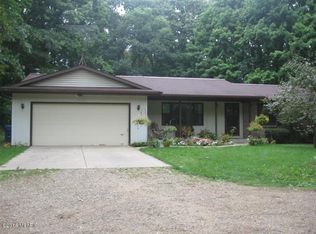 24380 63rd Ave, Mattawan, MI 49071
