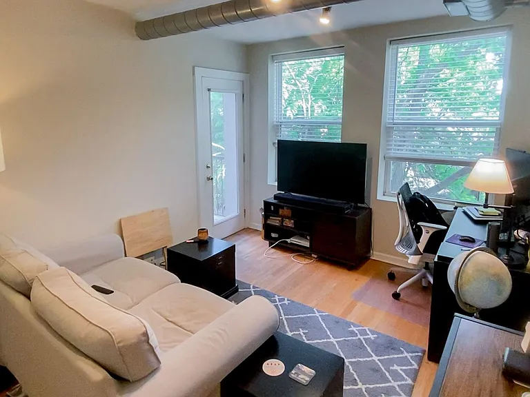 2520 W. Leland — Photo 30