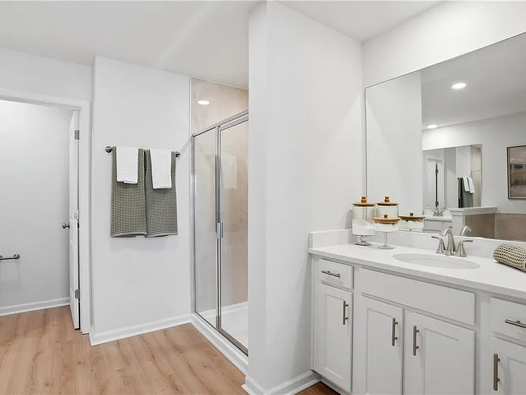 205 Harrell Way — Photo 8