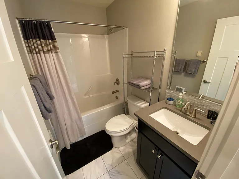 5403 NE 17th Ave #2-9 — Photo 9