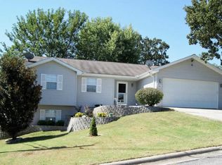 101 Primrose Ln, Branson, MO 65616