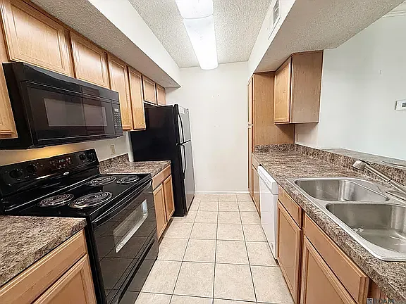 2 bed, 1240 sqft, $1,475 — Photo 3