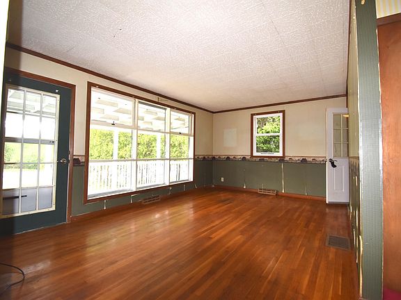 5th image of 250 Stinson Street