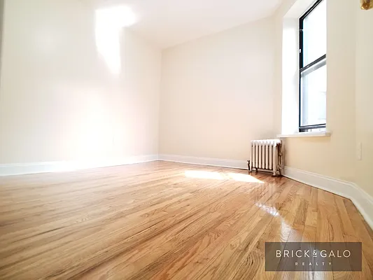 Rented by BRICK & GALO REALTY CORP | media 4