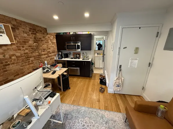 515 E 5th St APT 3A, New York, NY 10009