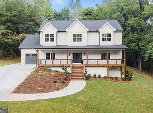 300 Nottingham Dr, Woodstock, GA 30188