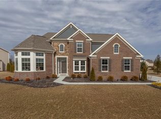 1098 Clearwell Dr, Greenwood, IN 46143