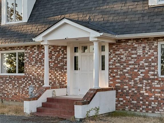 5th image of 4589 Blenkinsop Rd