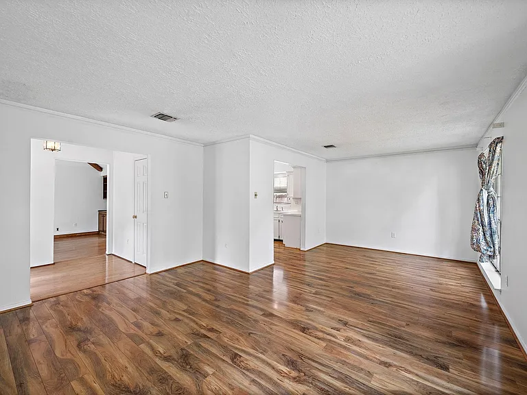 12110 Nova Dr — Photo 8