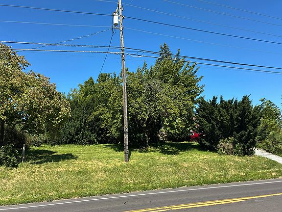 3rd image of 15631 Kutztown Rd