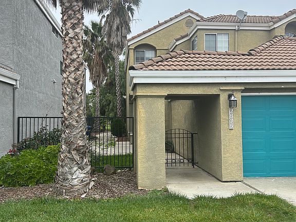2nd image of 2835 Cherry Hills Dr