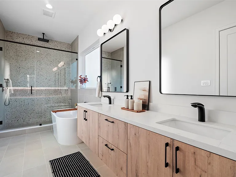 4218 Nichols St — Photo 36