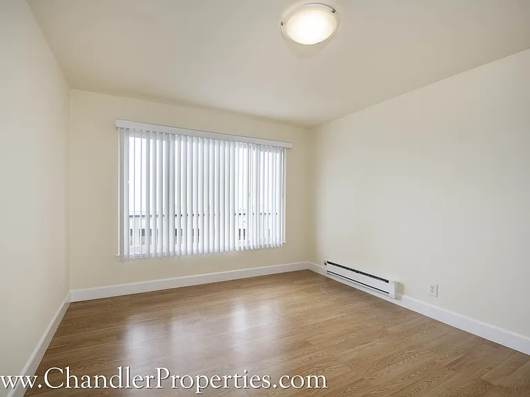 1220 Clayton St — Photo 9