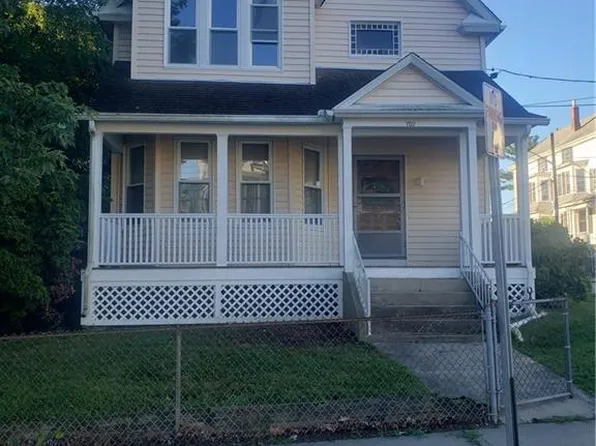 702 Mineral Spring Ave, Pawtucket, RI 02860