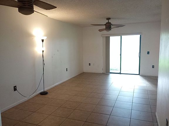 5th image of 2971 NW 110th Ave