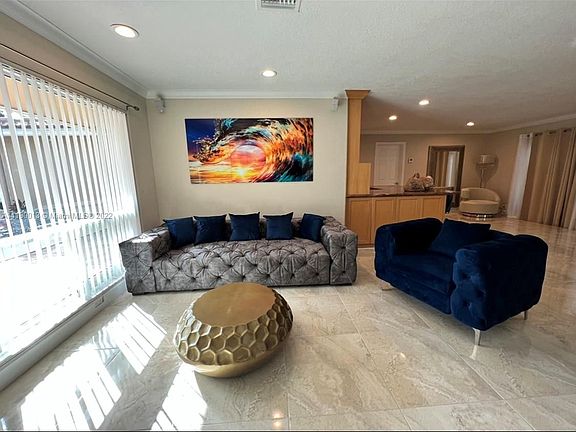 4th image of 2115 NE 54th Ct #2115
