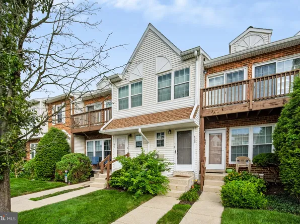609 Glen Ln #54B, Eagleville, PA 19403