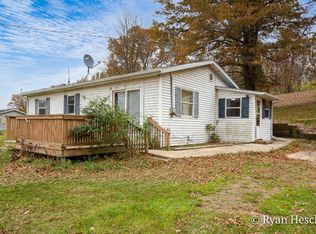 8648 E Wager Rd, Lyons, MI 48851