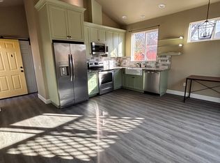 123 Garden St, Santa Rosa, CA 95401