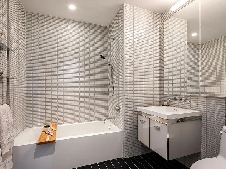 252 South St #16M — Photo 24
