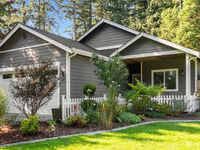 1912 LAKE Drive SW, Lakebay, WA, 98349