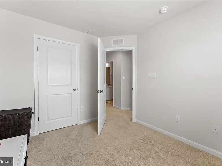9611 Silver Bluff Way — Photo 24