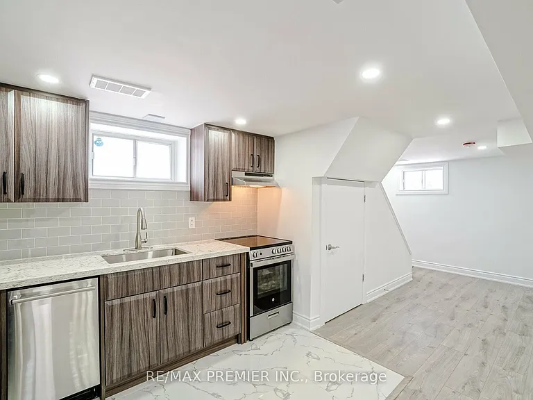 8 Marlborough Rd #BASEMENT — Photo 8