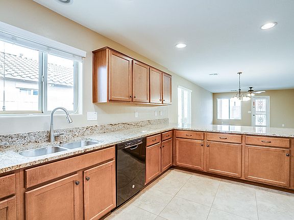 5th image of 40028 W Novak Ln