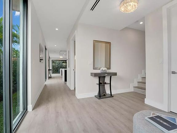 2nd image of 1238 NE 17th Ave Unit 2