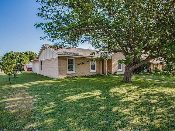 3rd image of 2117 Steamboat Springs Dr