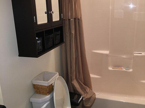 3rd image of 75 Pennsylvania Ave Floor 2