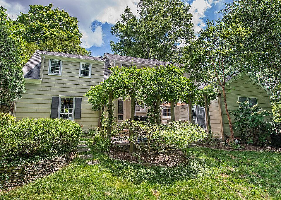 1 Tulip Ln, Short Hills, NJ 07078 | Zillow