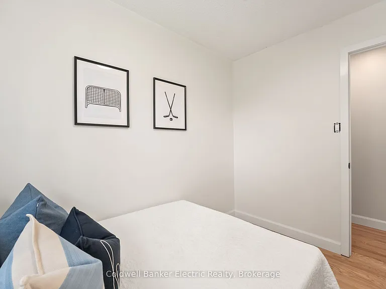 8B Pottinger St — Photo 17