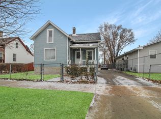 704 Francis St, Joliet, IL 60432